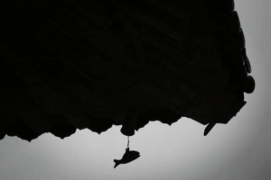 釜山の梵魚寺（ポモサ）、屋根から下がる魚